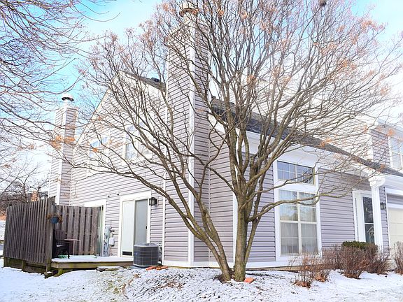 2nd image of 1268 N Knollwood Dr