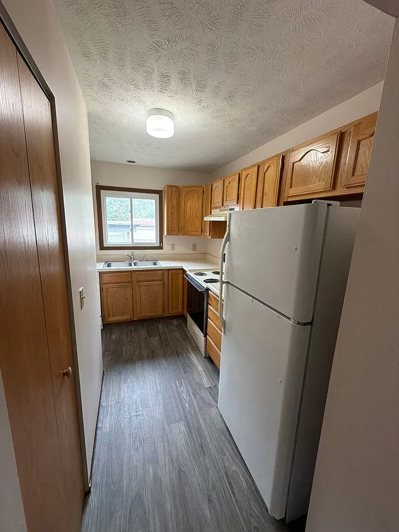 4620 Grassridge Rd-3bed/2bath — Photo 4
