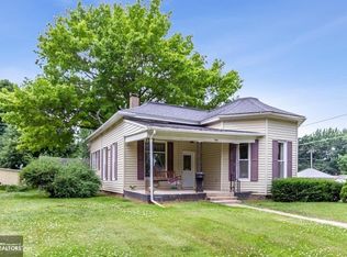 325 N C St E, Oskaloosa, IA 52577