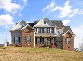 7446 Princess Ann Ct, Rural Hall, NC 27045