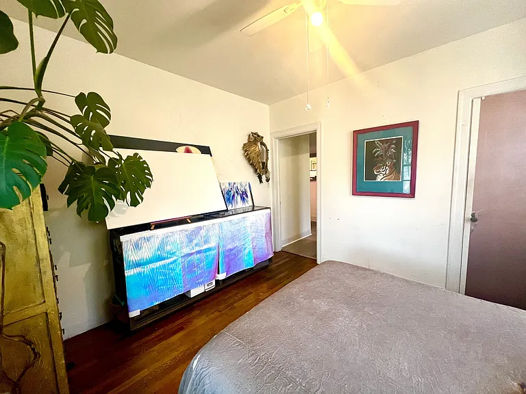 Alameda Dr — Photo 8