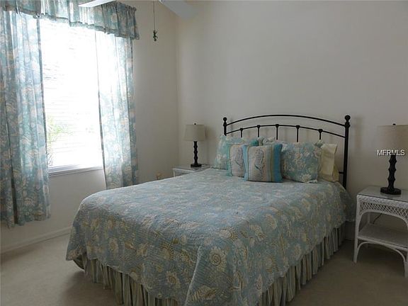 5th image of 532 Catalina Isles Cir