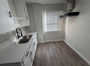 2833 Huron St., Los Angeles, CA 90065
