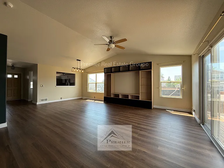 7972 Brocket Ln — Photo 3