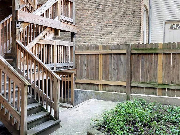 1751 W Erie St #BF — Photo 7