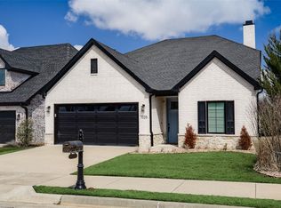 7025 W Brookview Rd, Rogers, AR 72758