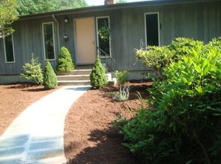 858 Curtis Corner Rd, South Kingstown, RI 02879