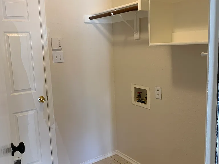 10304 Max Ln — Photo 14