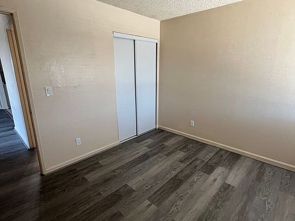 5th image of 4810 N Vincent Ave APT 4