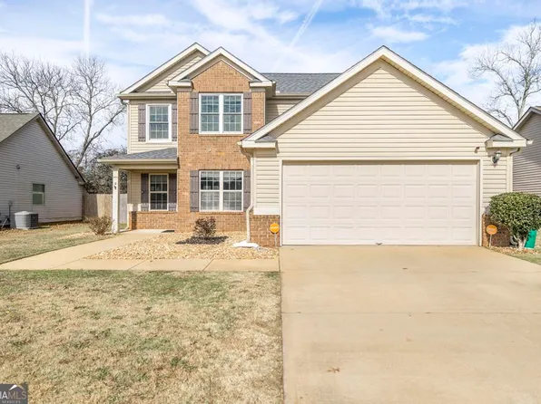108 Amelia Dr, Byron, GA 31008