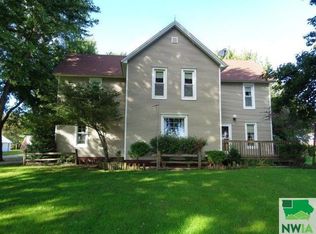 2081 210th St, Early, IA 50535