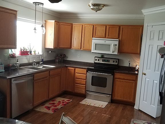 5th image of 1369 Ashley Dr