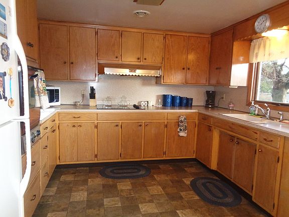 2nd image of 294 Trella St