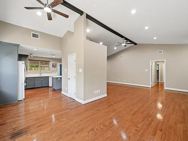 17511 Favor Bend Ct — Photo 17