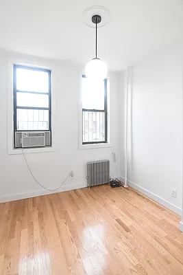 Rented by The Agency | media 23