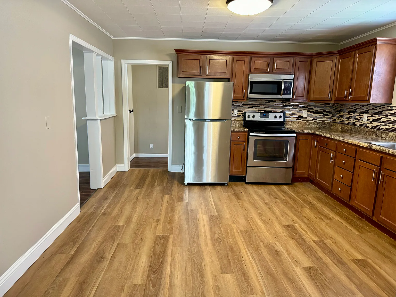 3 bed, 1304 sqft, $1,500 — Photo 4