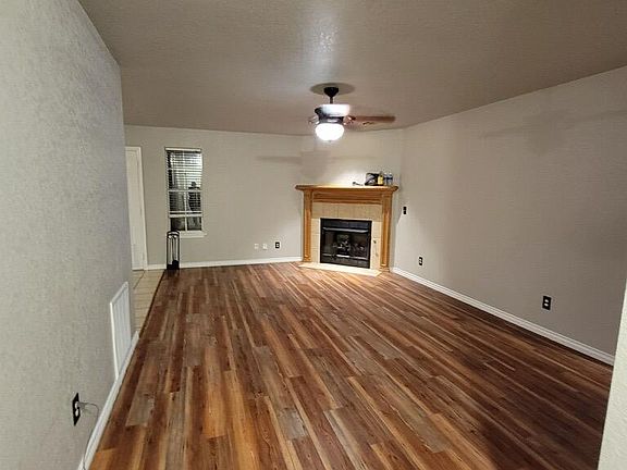 2nd image of 533 S Forest Dr