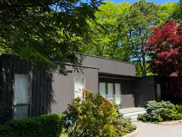 29 Box Tree Rd — Photo 2