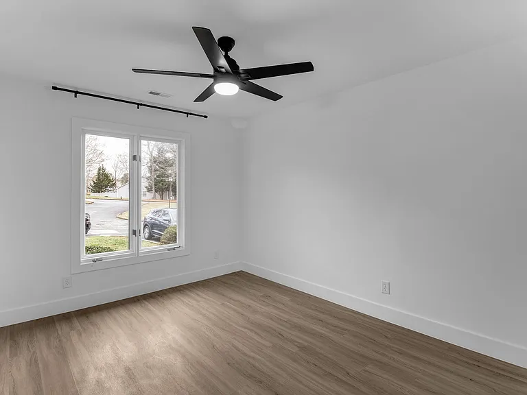 1413 Grantland Pl — Photo 21