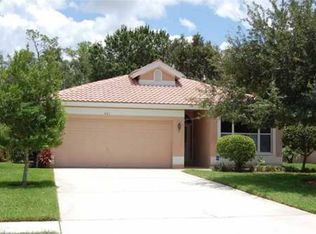 621 Kingsmill Ct, Oldsmar, FL 34677