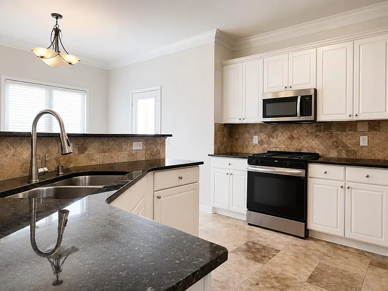 4259 Creek Haven Dr — Photo 8