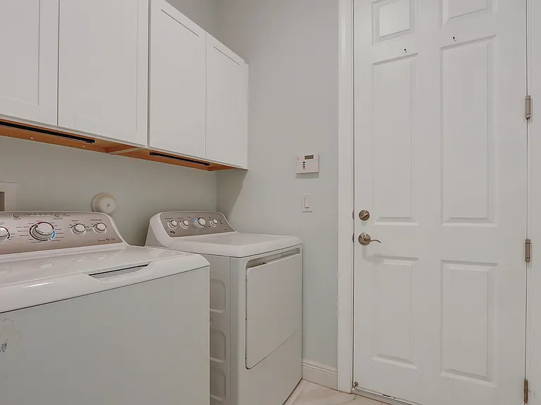 21026 SW Modena Way — Photo 28