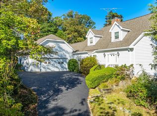 11160 Cove Lake Rd, Lusby, MD 20657