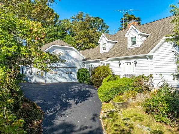 11160 Cove Lake Rd, Lusby, MD 20657