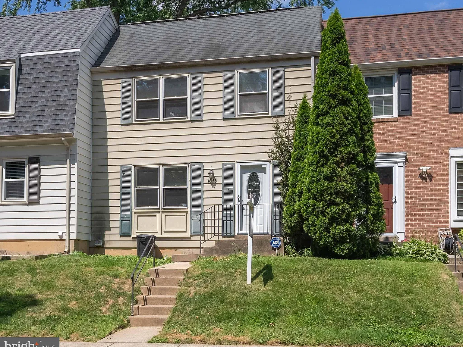 3 bed, 2.5 bath, 1266 sqft, $2,975 — Photo 2