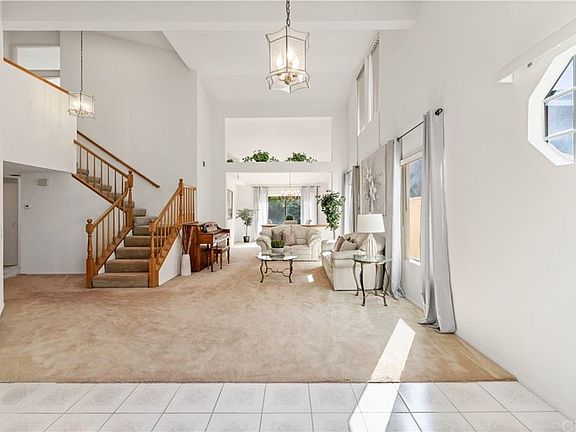 2nd image of 12 Monte Diablo Ln