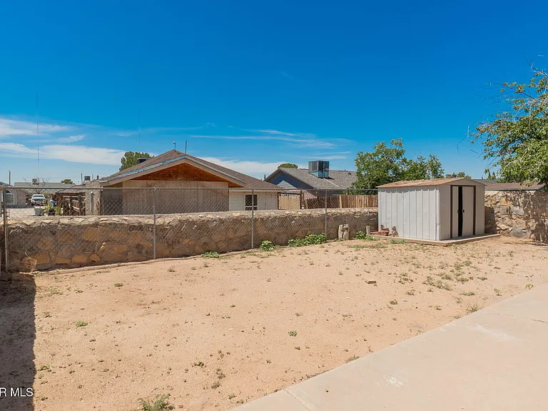 11924 Kings Guard Dr — Photo 21