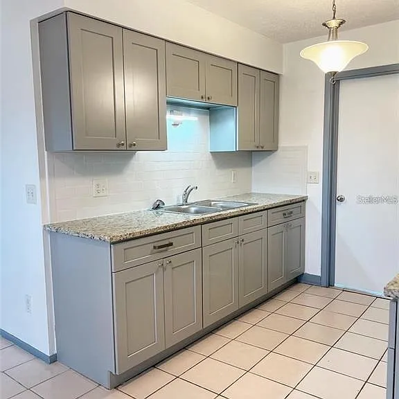 6920 Edgefield Ln — Photo 8