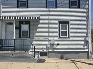 28 Bond St, Trenton, NJ 08618