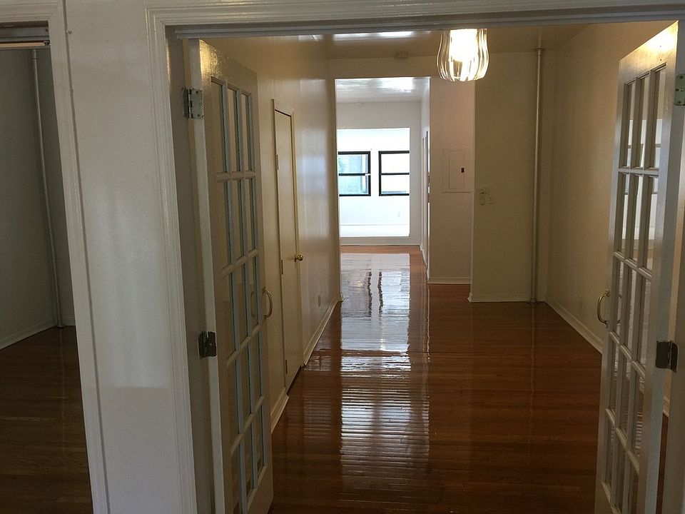 1st image of 33 Newell St #1