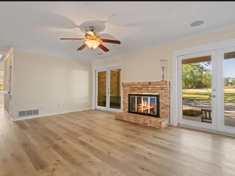 3813 Saint Andrews Loop N — Photo 3