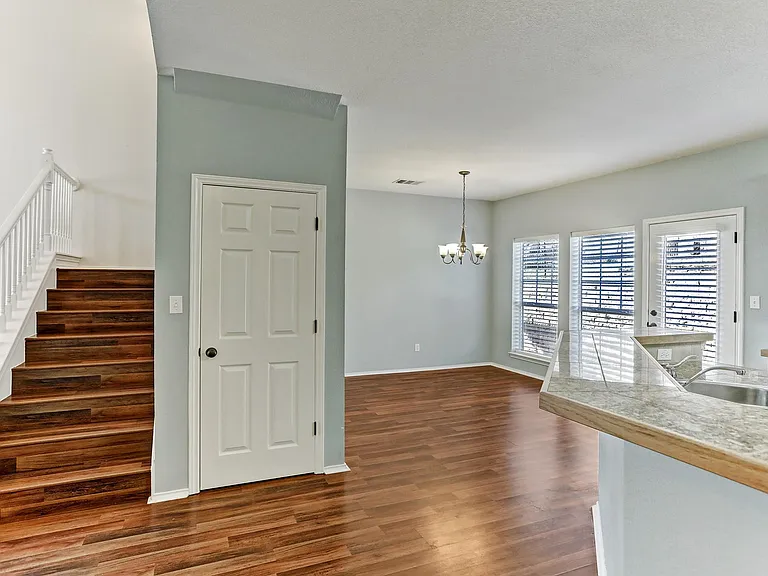 20904 Waterside Dr #3 — Photo 8