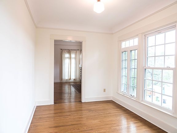 3rd image of 4837 College View Ave