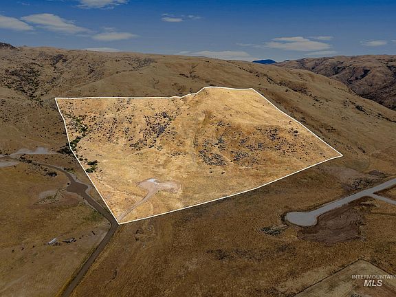 4th image of Prairie Ln