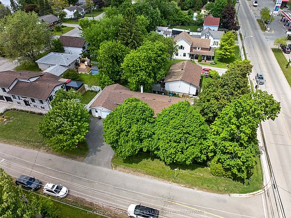 2nd image of 90 Ann St