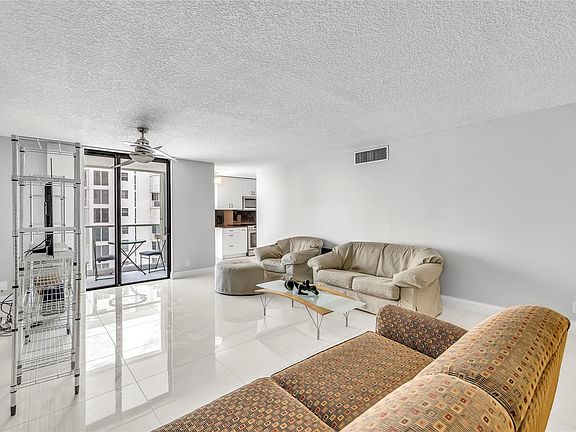 5th image of 1000 S Ocean Boulevard #15C