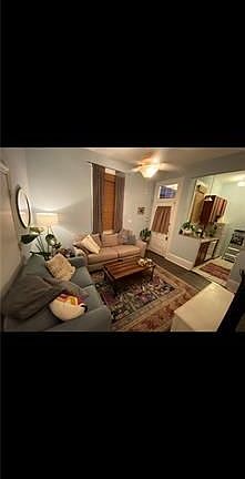 3rd image of 816 Roosevelt Pl #A
