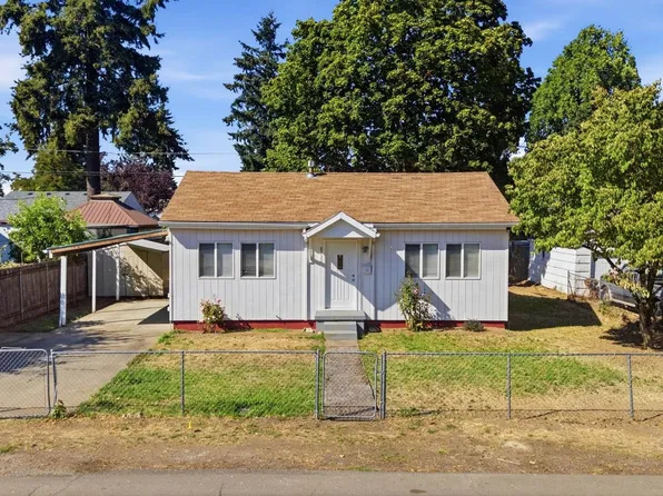 8233 NE Going Pl, Portland, OR 97220