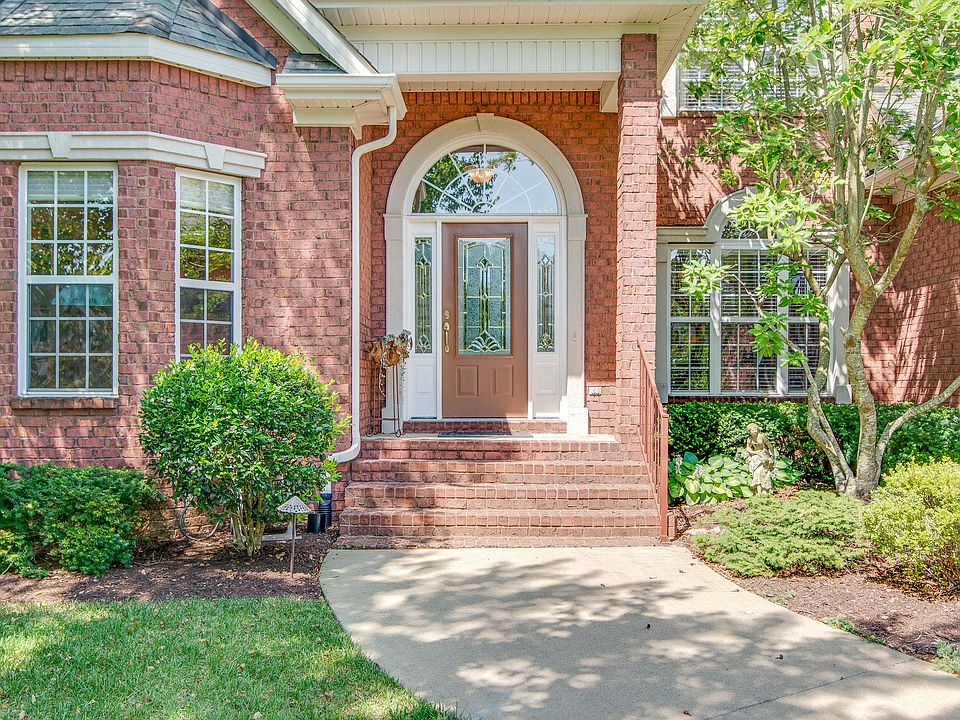 1st image of 2107 Creekwalk Dr
