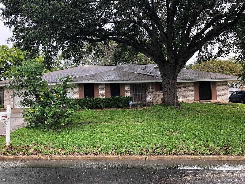 1st image of 5630 Cleardrift Dr