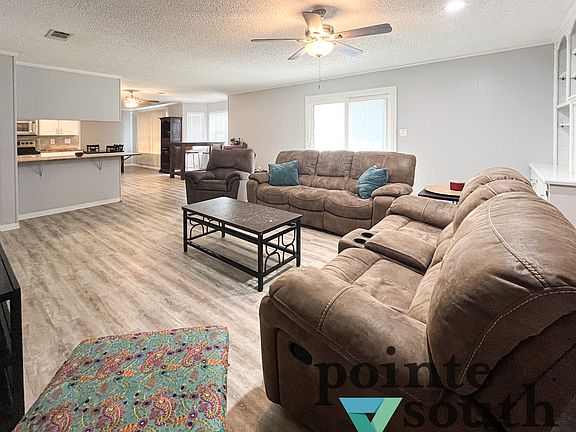 4th image of 6843 Lake Charlene Dr