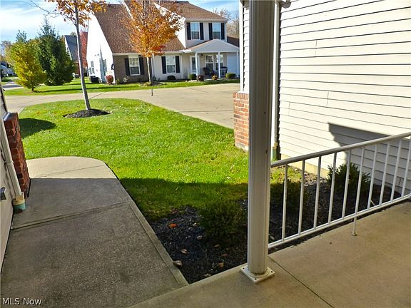 3rd image of 756 N Creek Dr