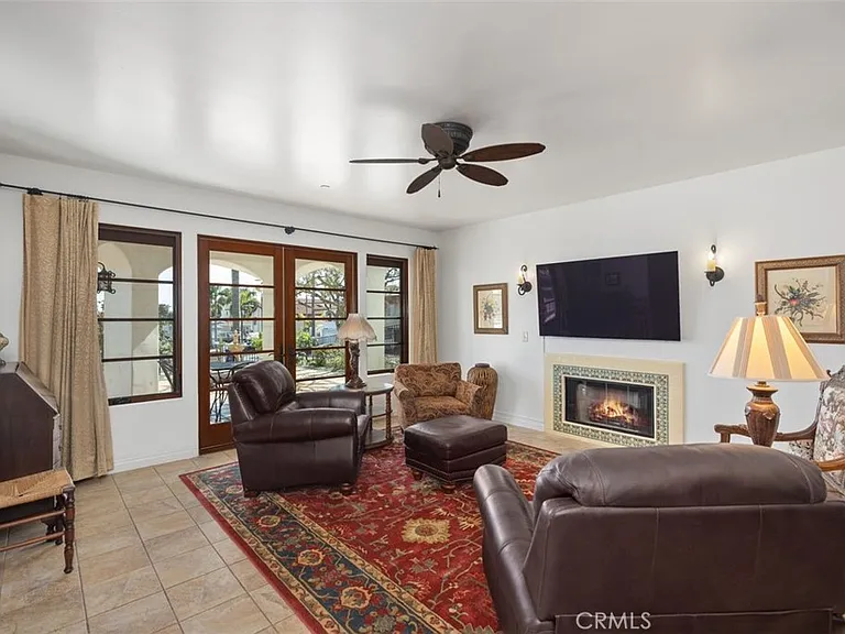 240 Avenida Rosa #B — Photo 6