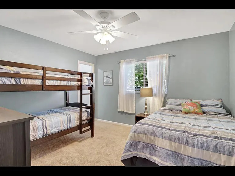 614 SE 28th Ter — Photo 13