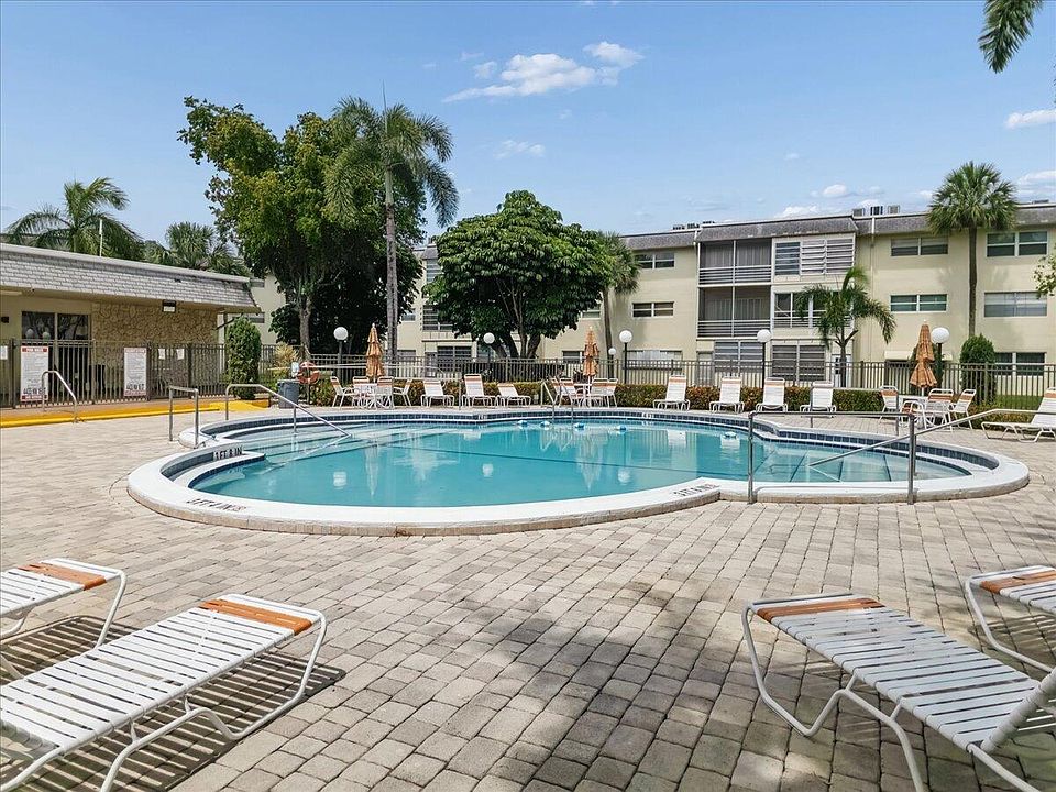 1st image of 4411 NW 16th Street Apt 206