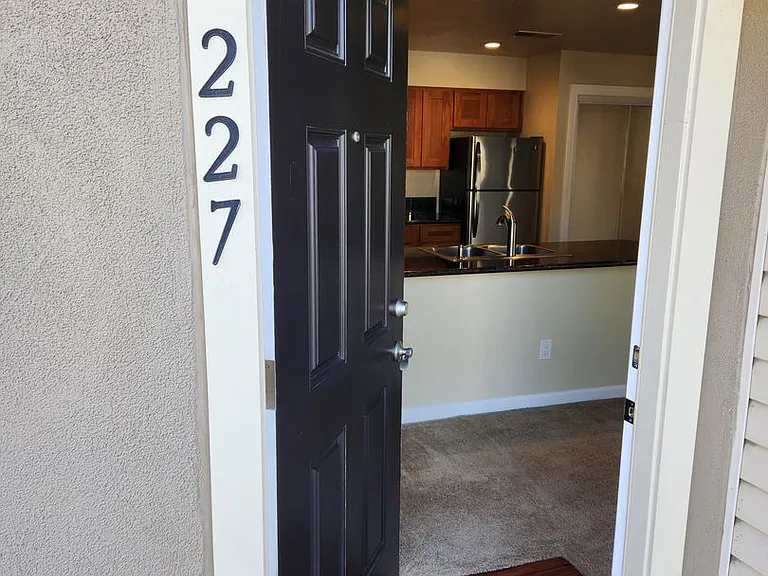 Carmel Woods Apartments — Photo 57